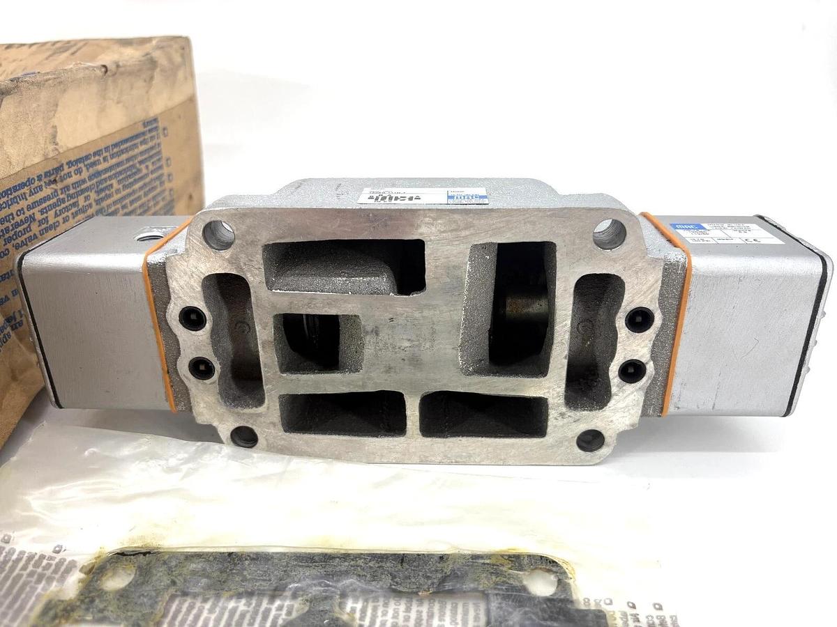 New MAC Valves 1303G-111D-1 Solenoid Valve 120V Coil