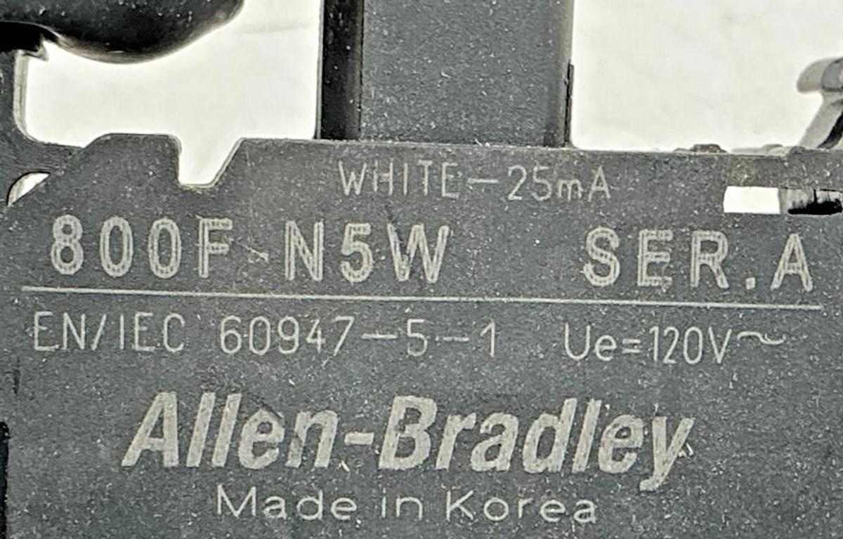 New Allen Bradley 800F-N5W Ser A LED Module White 120VAC 800FN5W - No Box