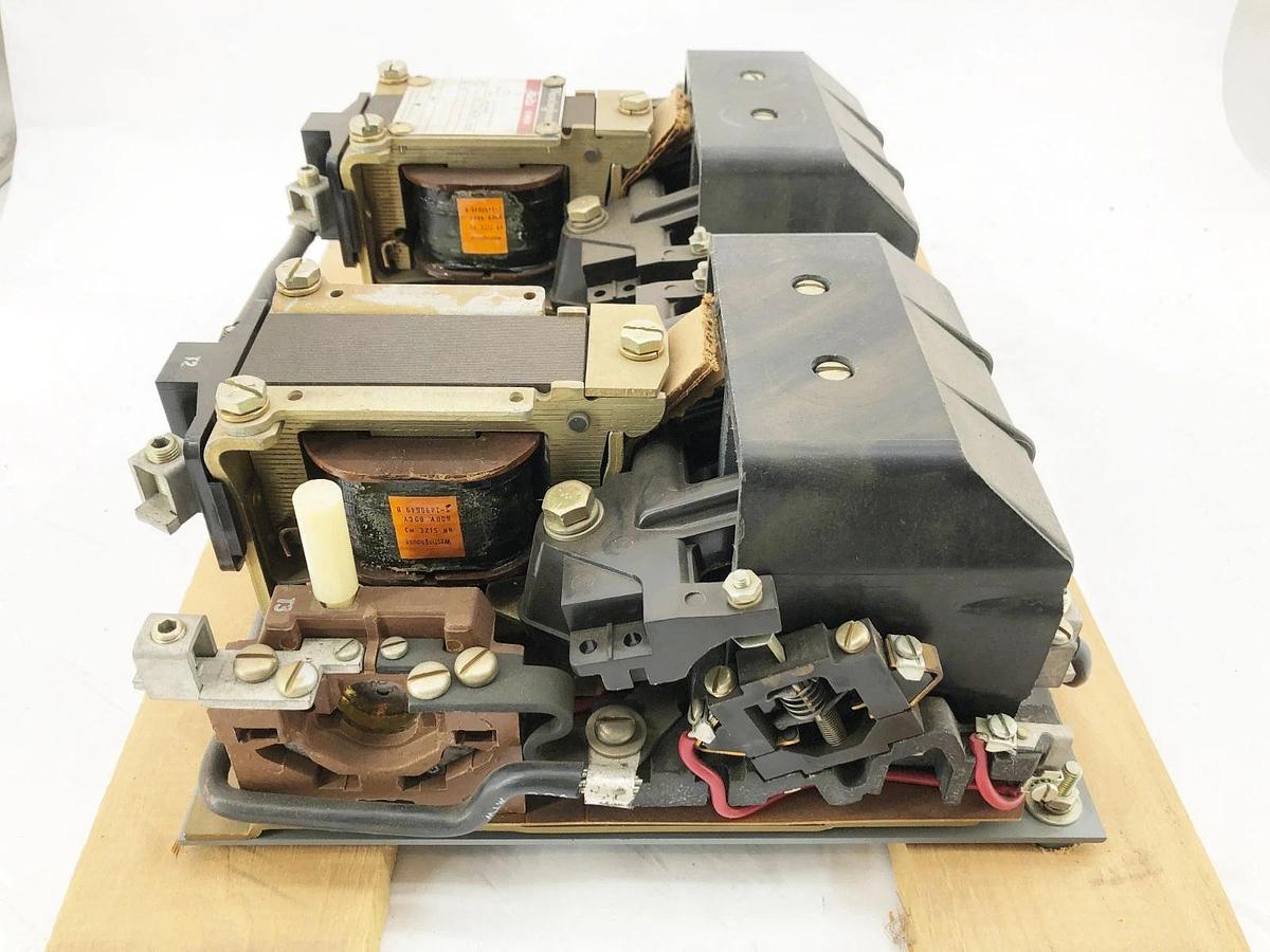 New Westinghouse 11210K3CNNE Life-Line Starter 600V Coil Size 3 - No Box