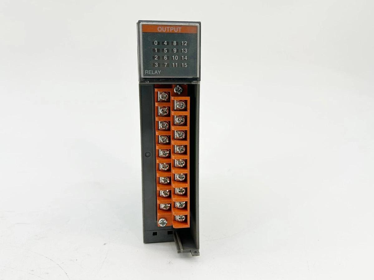Used Allen Bradley 1746-OW16 SLC 500 Output Module Relay 16 Point 250V