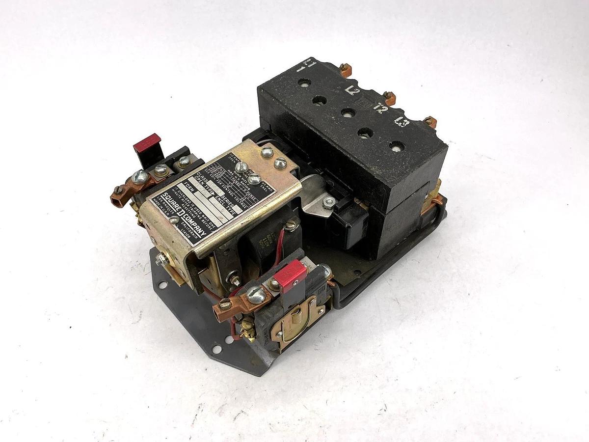 Used Square D 8536DA01V02 Ser A1 Motor Starter Nema Size 2 110/120V Coil 8536DAG1V02