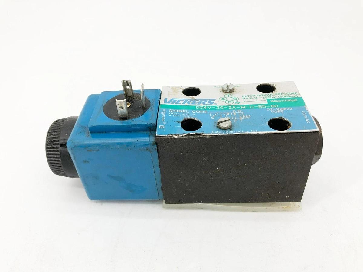 Used Vickers DG4V-3S-2A-M-U-B5-60 Directional Control Valve 120V 1450psi 02-109632