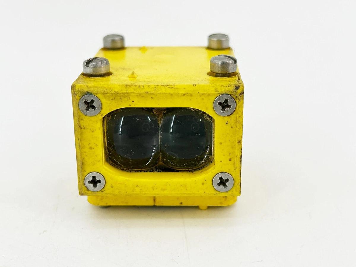 Used Banner Engineering RSBE Maxi-Beam Photoelectric Sensor 90M Range