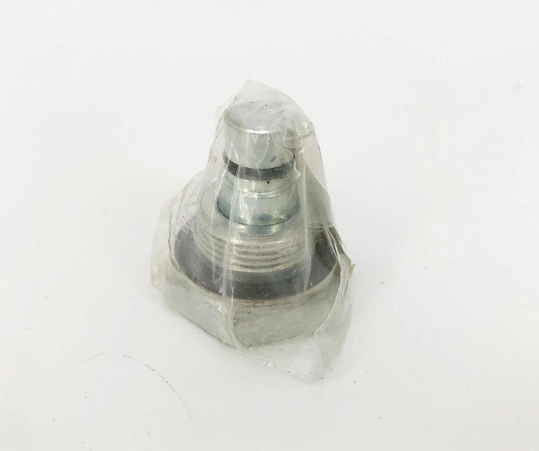 New Danfoss 027F0224 Blanking Plug - No Box