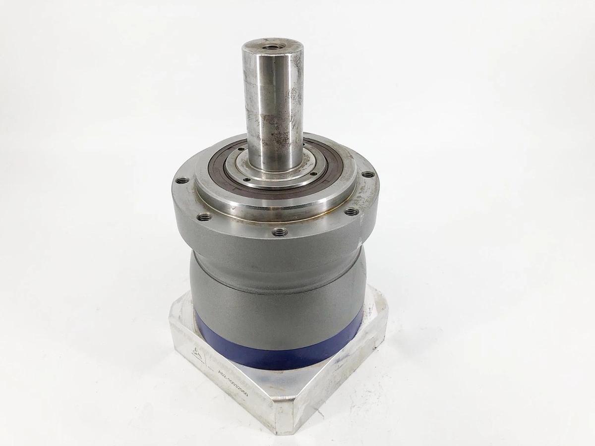 New Wittenstein NPL 045S-MF1-10-1K1-1S Gearbox 10:1 1-1/2" Shaft No Box