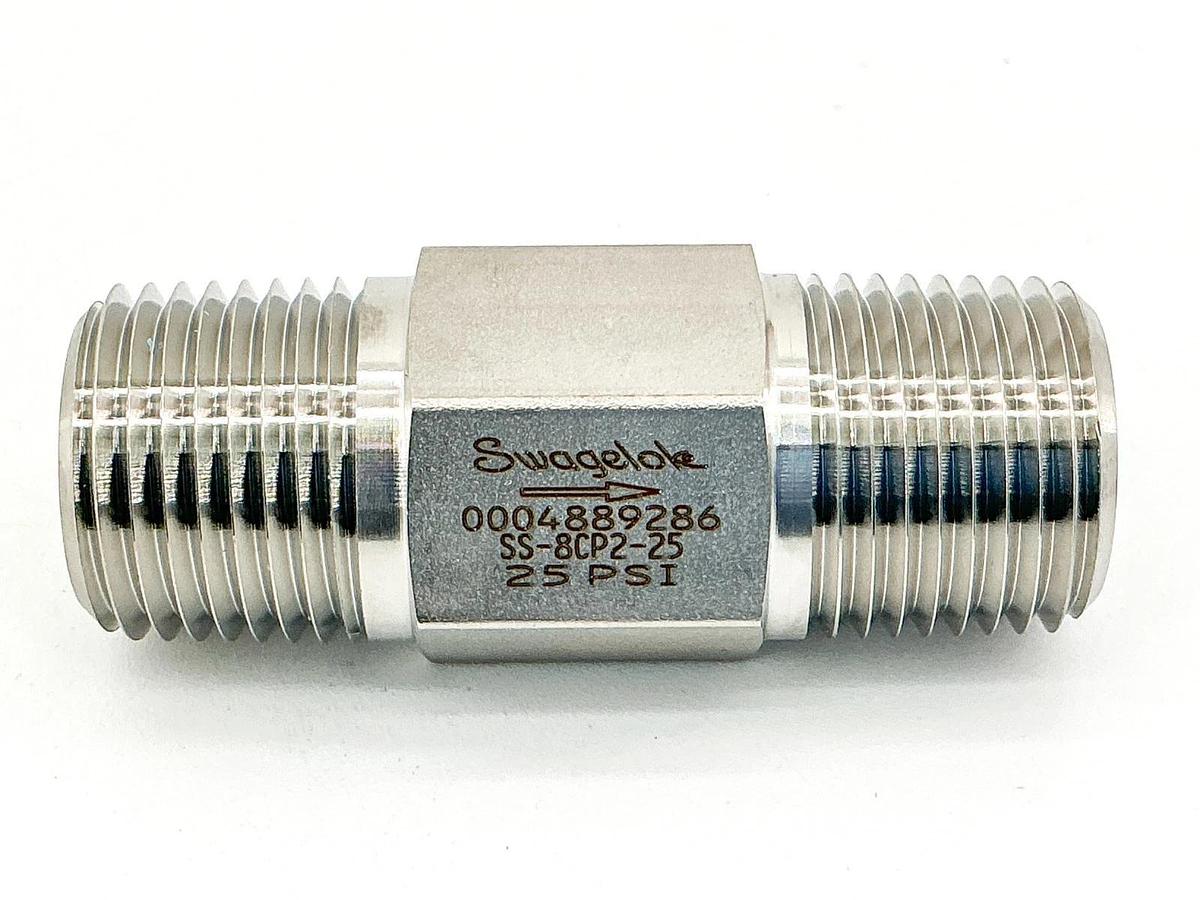 New Swagelok SS-8CP2-25 Check Valve 25PSI - No Box