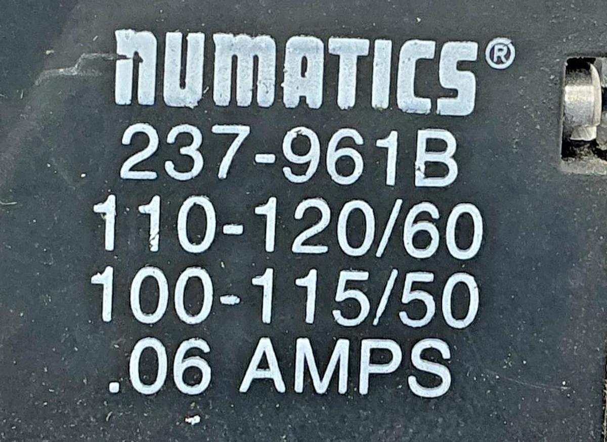 Used Numatics 031SA4002000030 Solenoid Valve 150PSIG-Air 0.06A 110/120V 50/60HZ