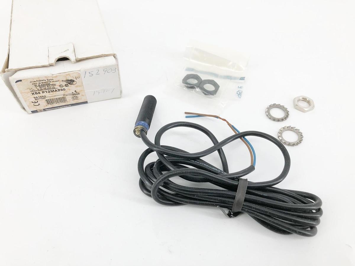 New Telemecanique XS4P12MA230 Inductive Proximity Switch 24-240VAC 01292