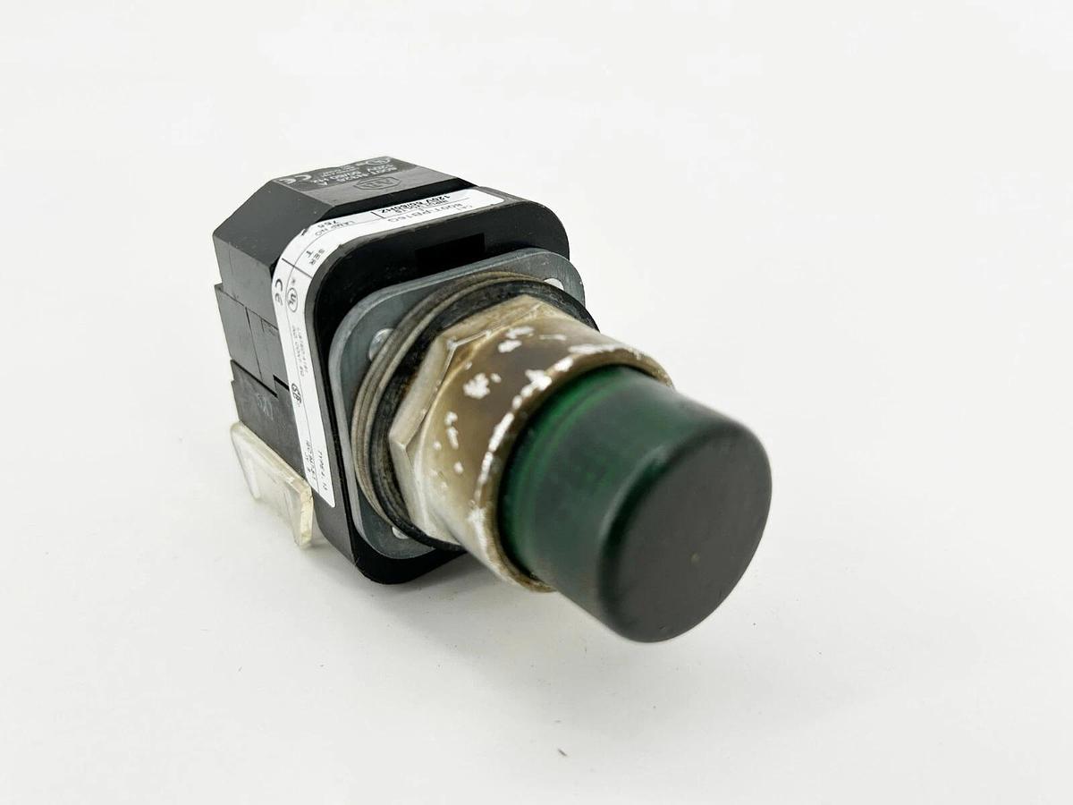 Used Allen Bradley 800T-PB16G Push Button 30mm Illuminated 120V 50/60Hz Ser.T