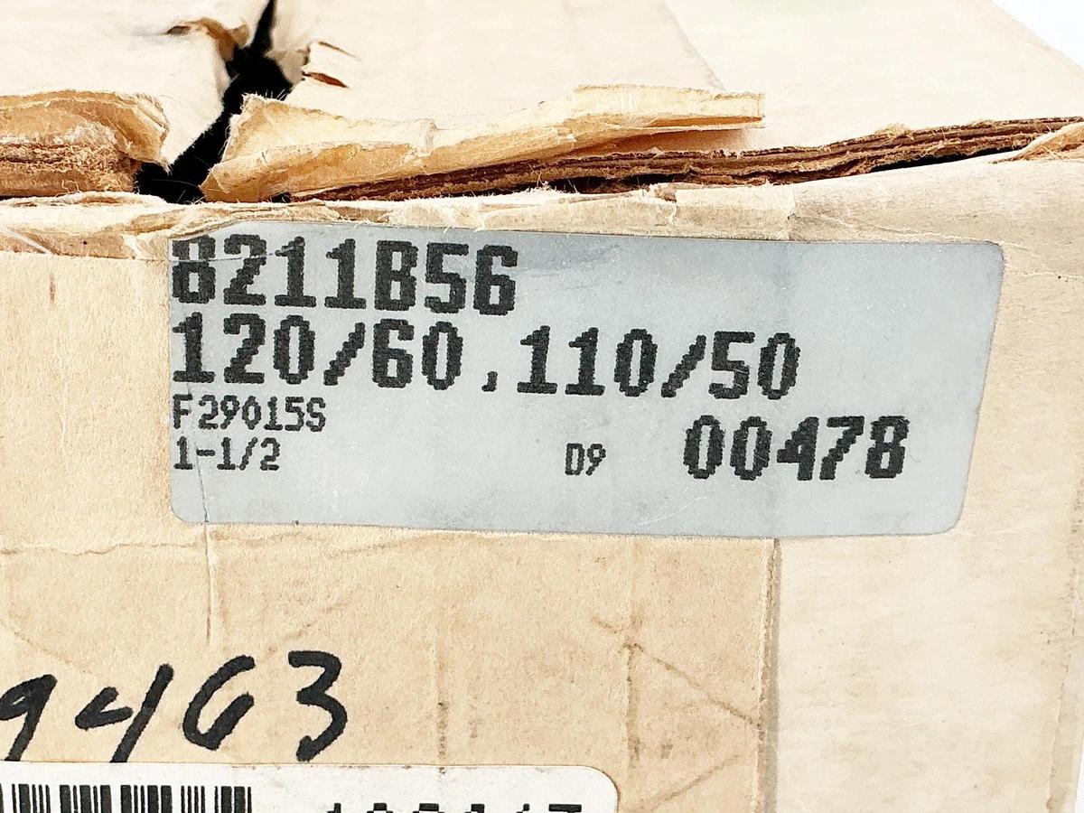 New Asco 8211B56 110/120V Solenoid Valve 125PSI 1-1/2" Pipe 15/4W 50/60Hz