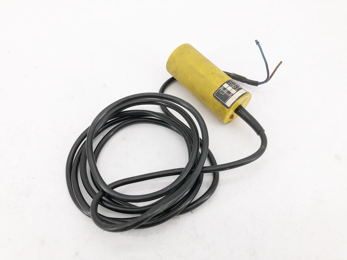 Used Namco ET720-83410 Proximity Sensor Switch 80-250VAC 400mA