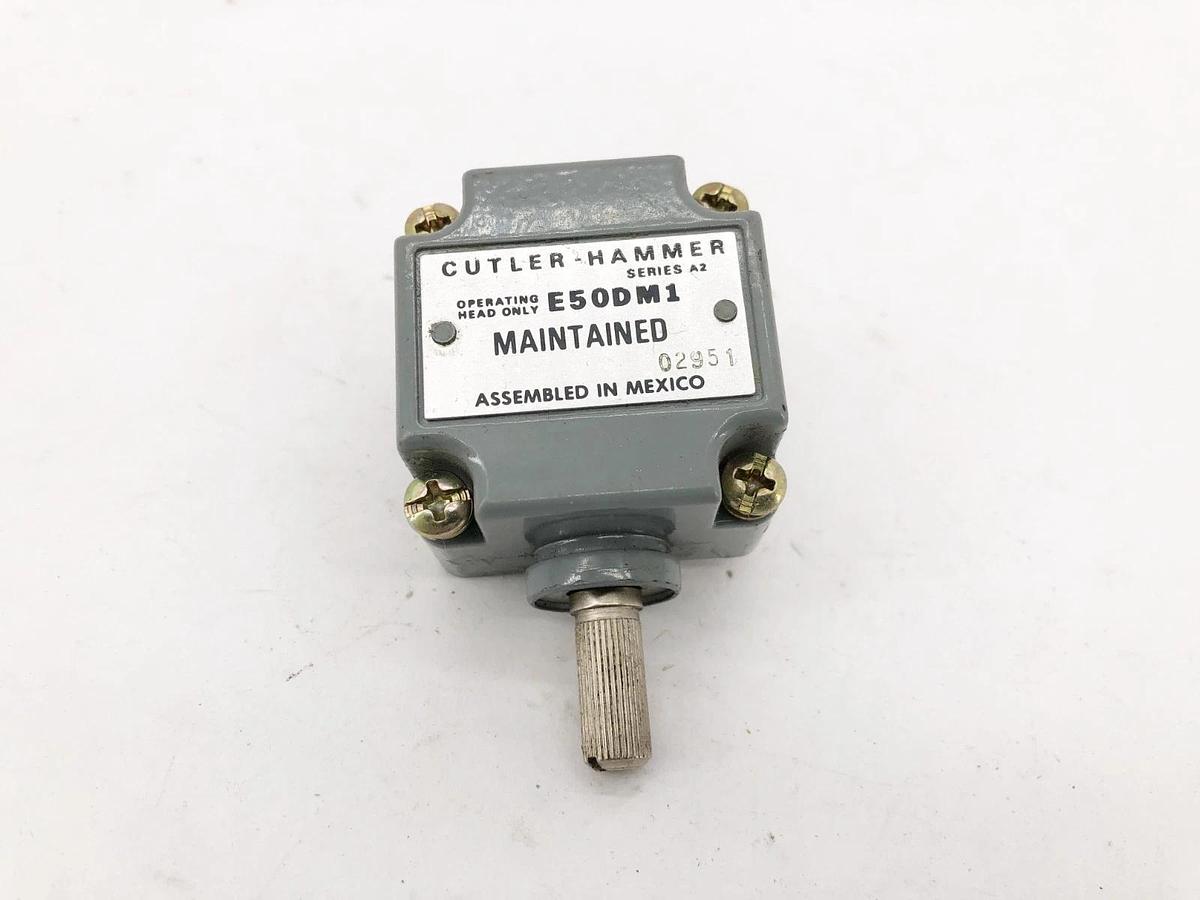 New Cutler-Hammer E50DM1 Limit Switch Head Side Rotary Maintained - No Box