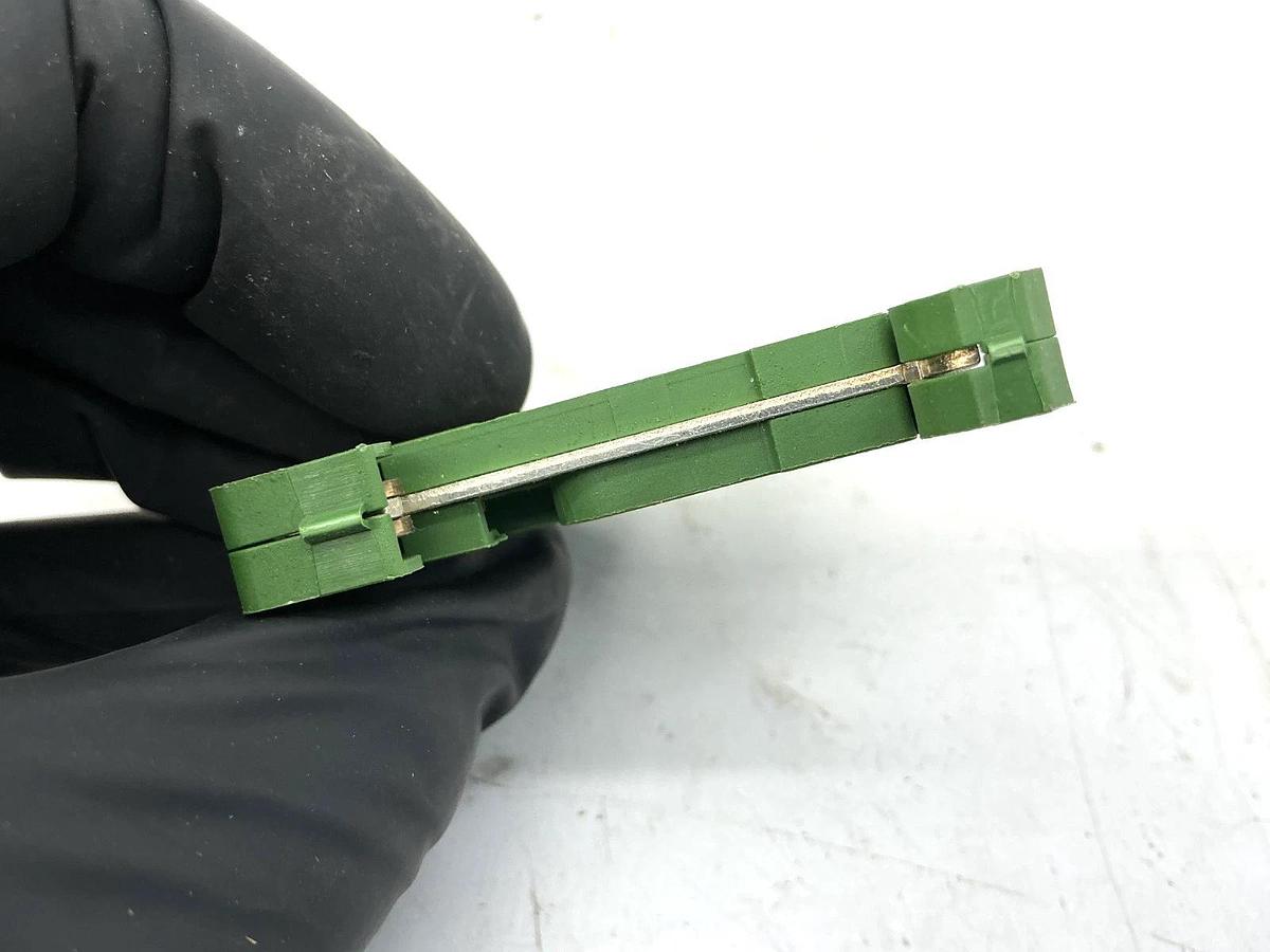 Lot of 12 New ABB Entrelec 1SNA165830R2100 Terminal Block Green & Yellow D6/8.P