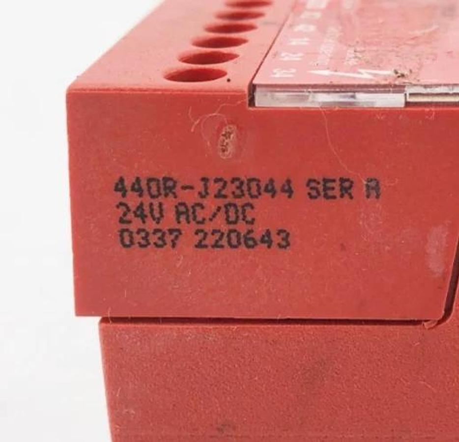 Used Allen Bradley 440R-J23044 Gaurdmaster Safety Relay Minotaur MSR11R 24VAC/DC