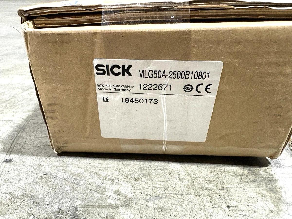 New Sick MLG50A-2500B10801 MLG-2 Automation Light Grid Sender/Receiver 1222671