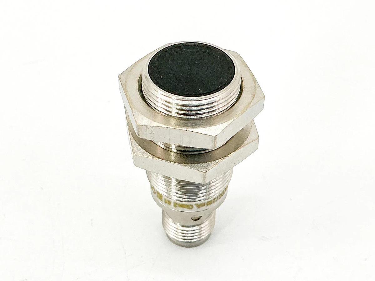 New Allen Bradley 872C-DH5NP18-D4 Proximity Sensor 10-30VDC 200mA Ser.E - No Box