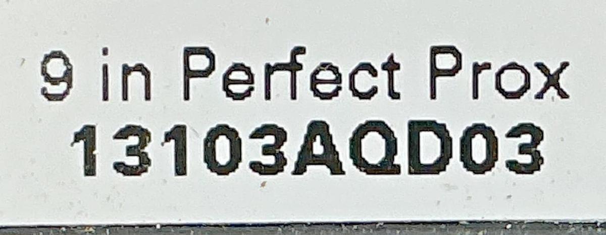 New Eaton 13103AQD03 Ser A2 Photoelectric Sensor 4-Pin 9inch Sensing 20-264VAC