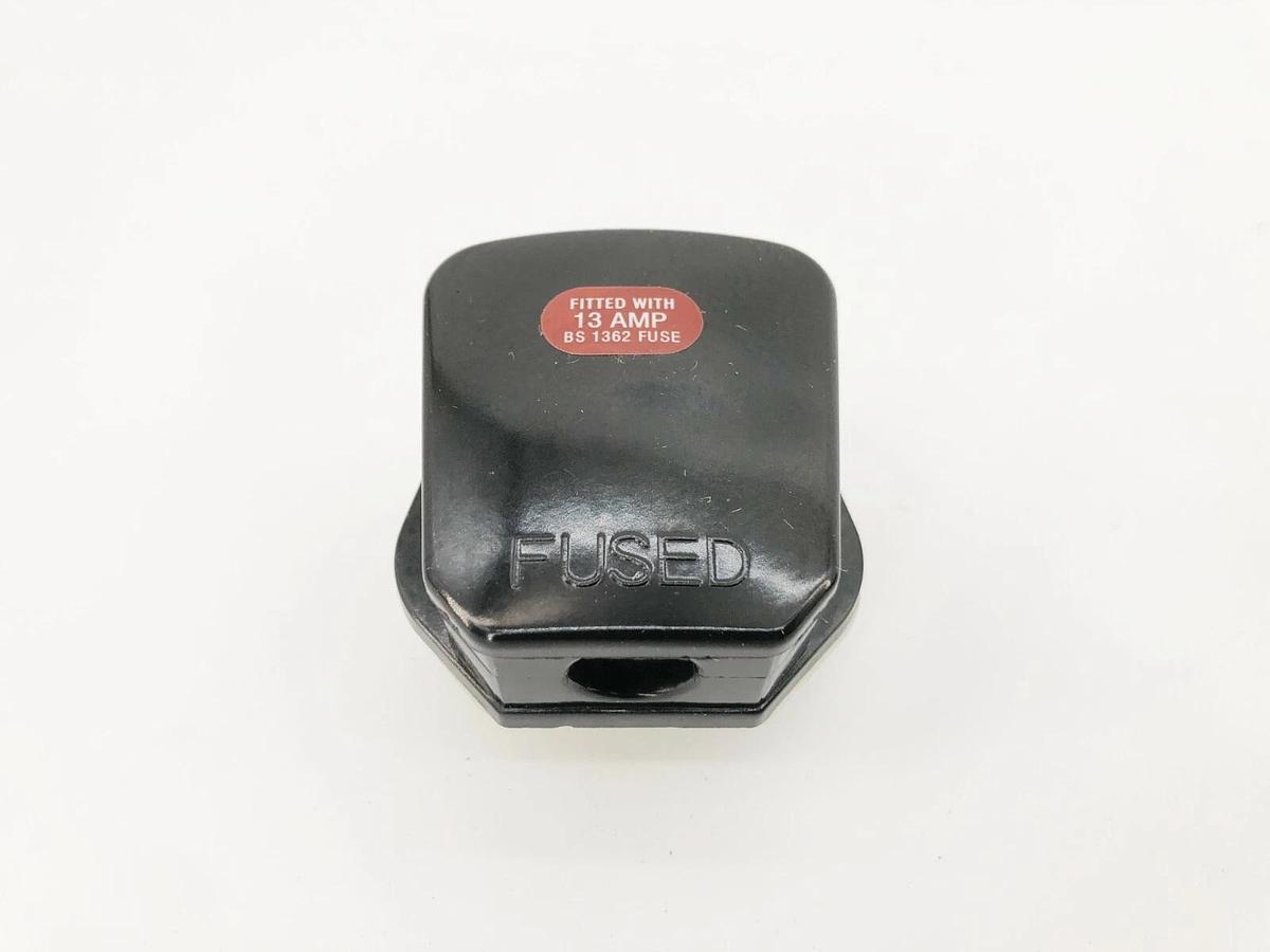 Lot of 14 New RS Pro 854-380 Cable Cable Mounts Urea Formaldehyde 250V 13A Black