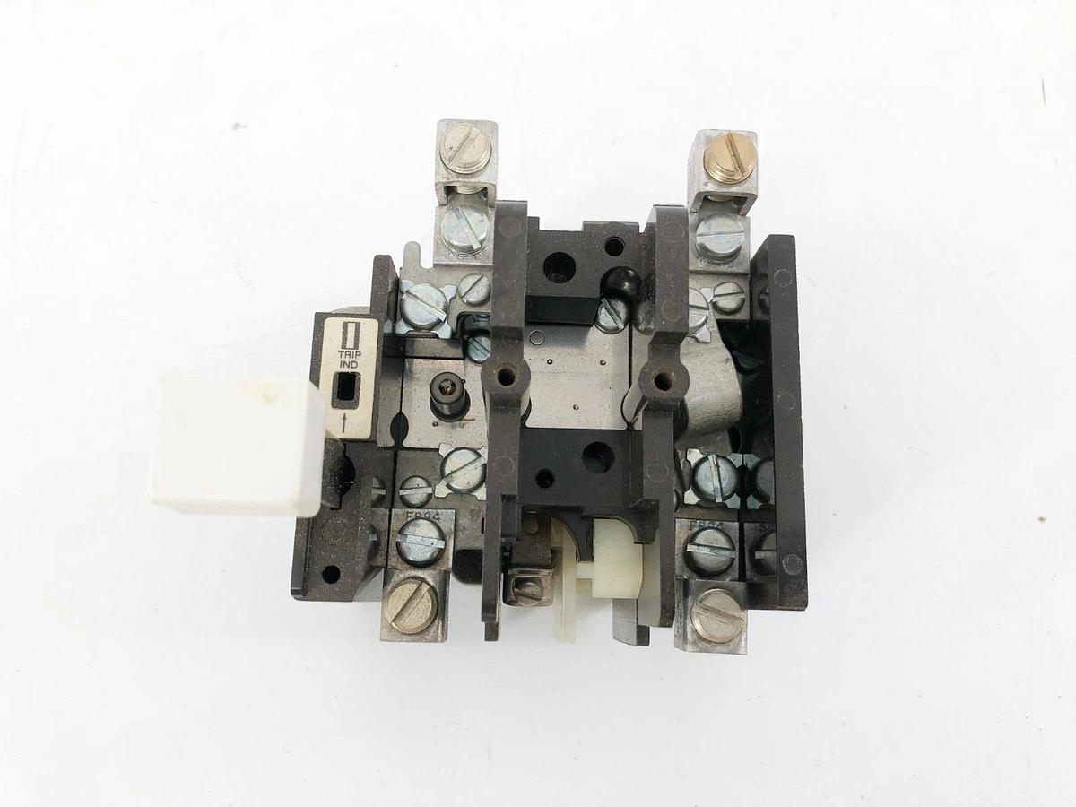 New Eaton Cutler Hammer C300DN1B Overload Relay Type ST Eutectic 50A NC