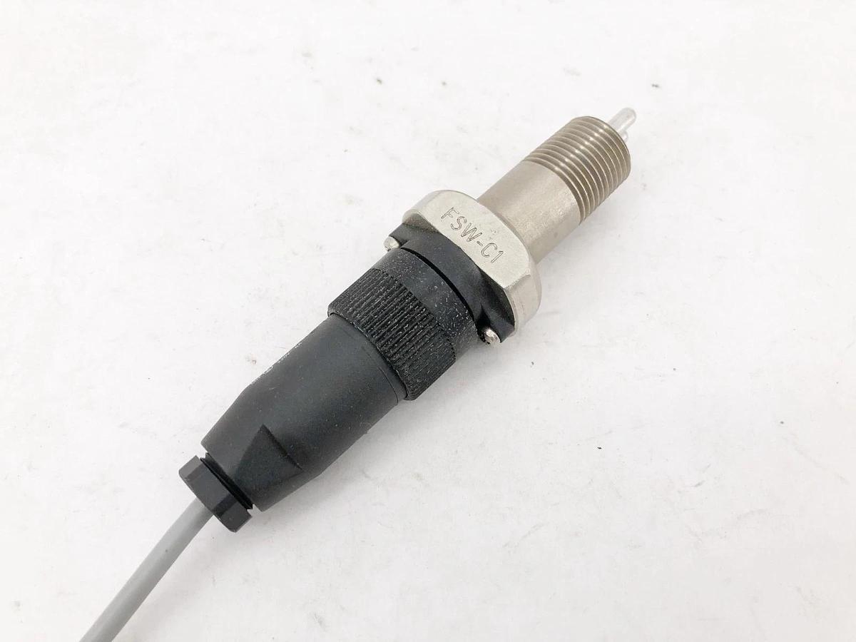 New Omega FSW-C1 Sensor Serie693 220V 6A 3m Cable - No Box