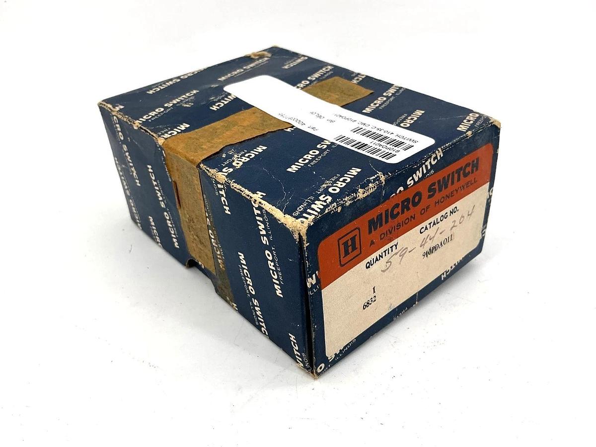 New Honeywell Micro Switch 910PDA011 Selector Switch 2Pos Coil 120V 50/60HZ