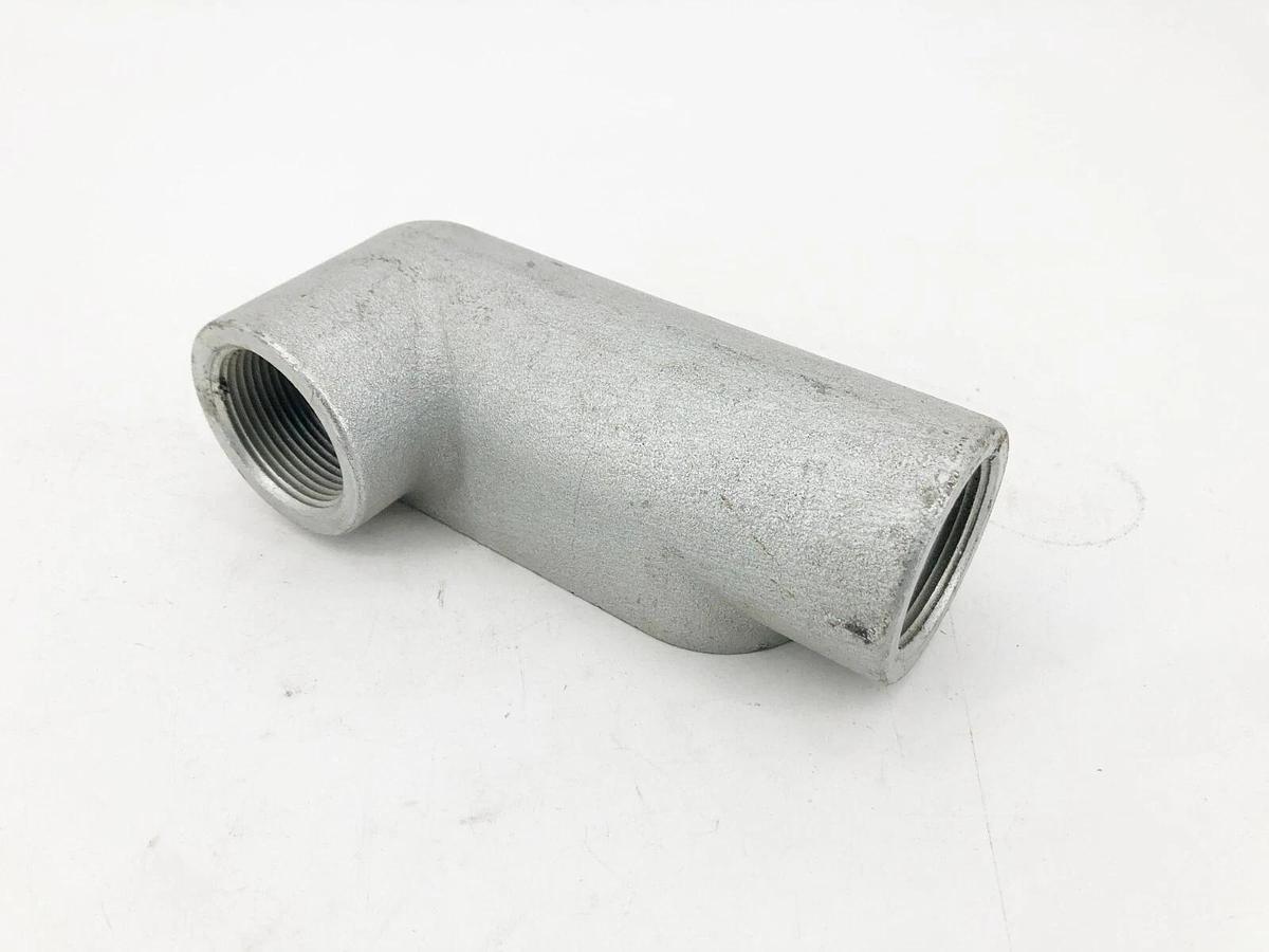 Lot of 2 New Crouse-Hinds LL47 1-1/4" Conduit Outlet Bodies Form 7