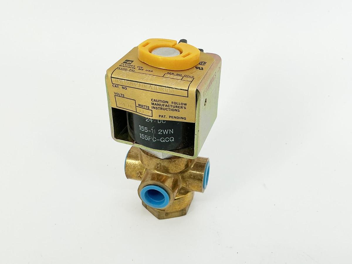 New Parker 04F30U-2106A-3FO580 Solenoid Valve 24VDC 11.5W - No Box