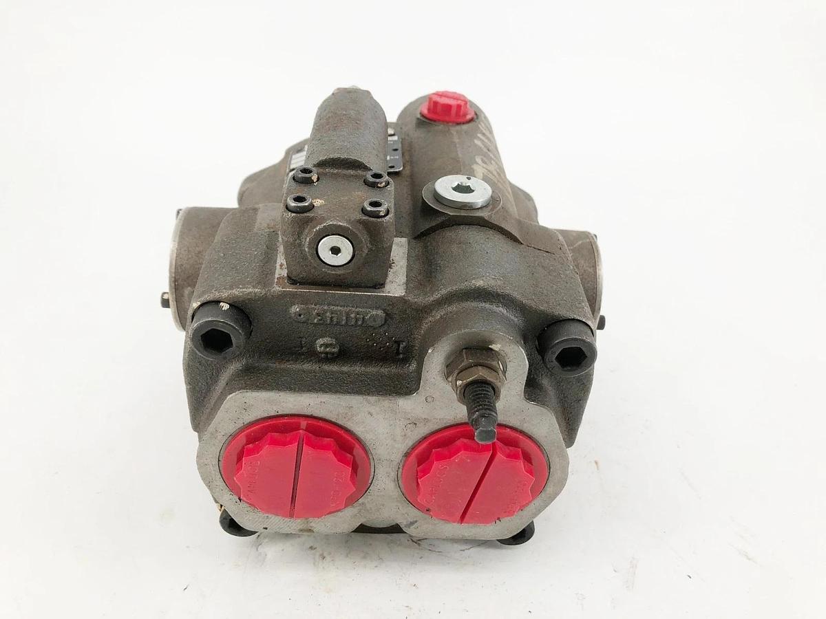 New Parker Denison PV152R1EC00 Hydraulic Piston Pump - No Box
