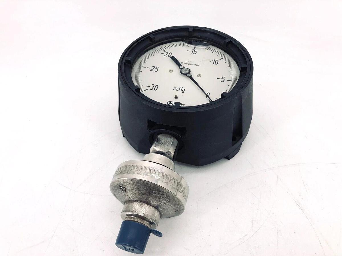WIKA 9833914 Process Gauge 4.5 Dial 1/2 NPT Connection -30/0 Psi Liquid Filled
