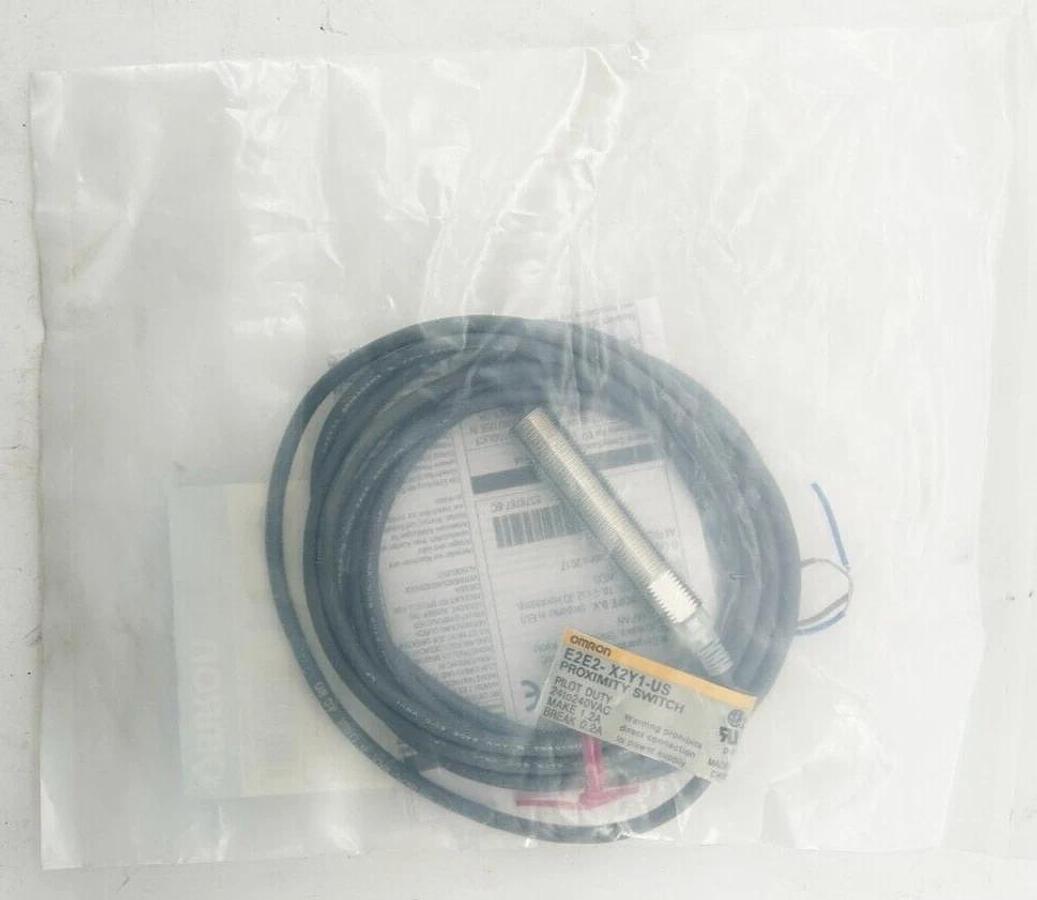 New Omron E2E2-X2Y1-US Proximity Switch 24-240Vac 27X18M