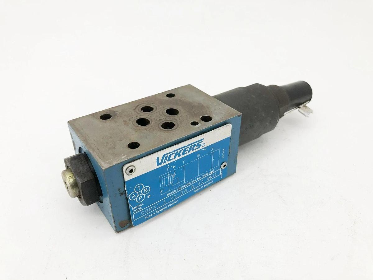 Used Vickers DGMX1-3-PP-BW-B-40-EN12 Hydraulic Pressure Reducing Valve