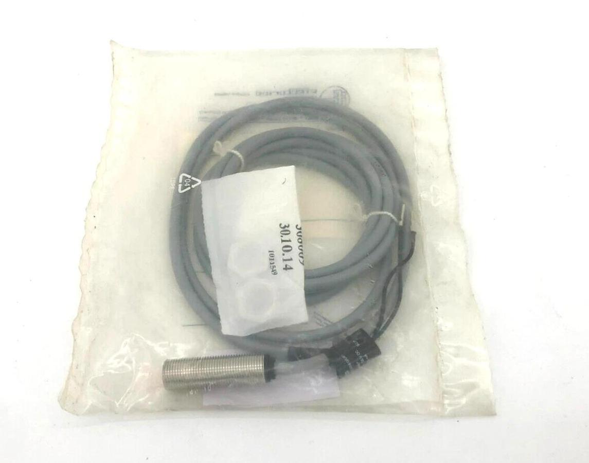New IFM IF5720 Proximity Sensor, 10 to 36VDC, 1,200 Hz 35T376 IFB2002-ARKG/UP