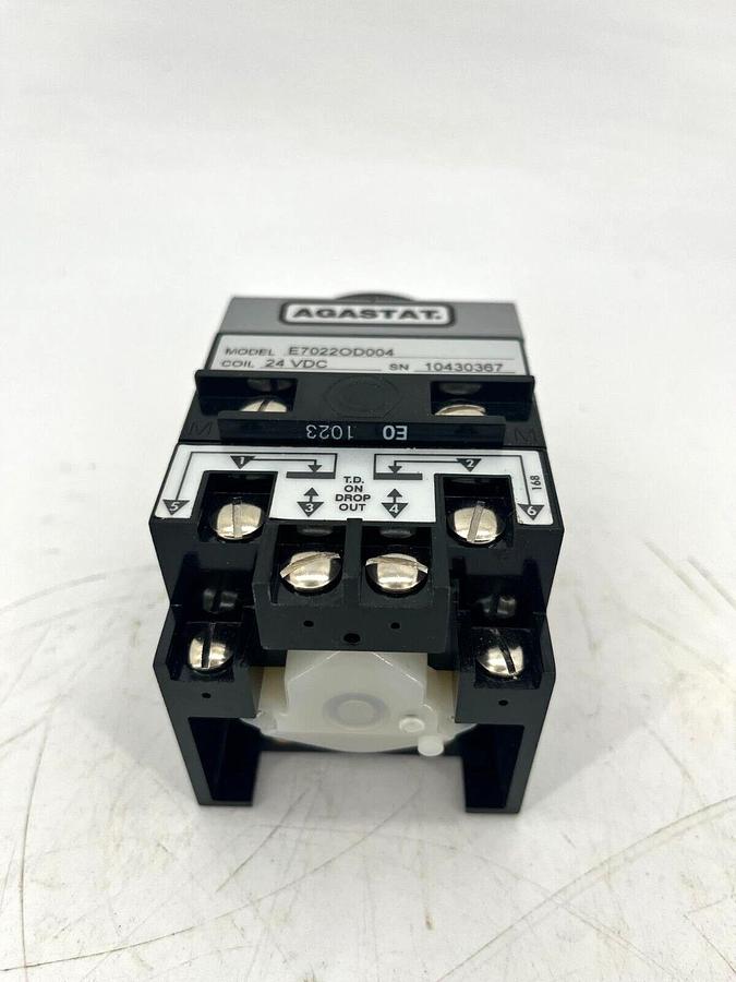 New Agastat E7022OD004 Time Delay Relay 5-50sec. 24VDC 2-1423171-4