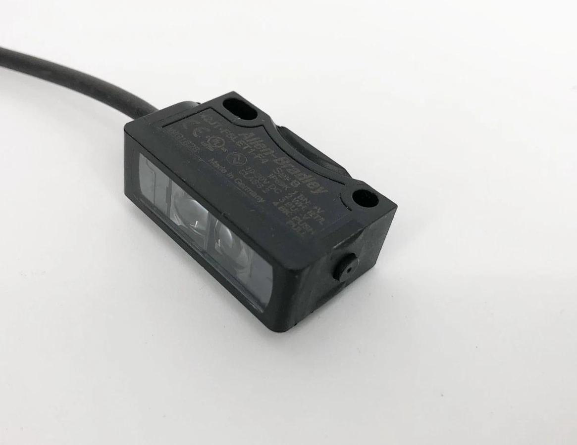 New Allen Bradley 42JT-F5LET1-F4 Ser. B VisiSight Sensor 12mm Range - No Box
