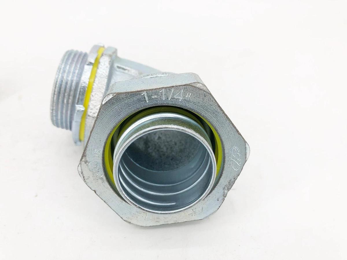 Lot of 2 New Hubbell Raco 3425 Liquidtight Uninsulated Connector 1-1/4" 90°
