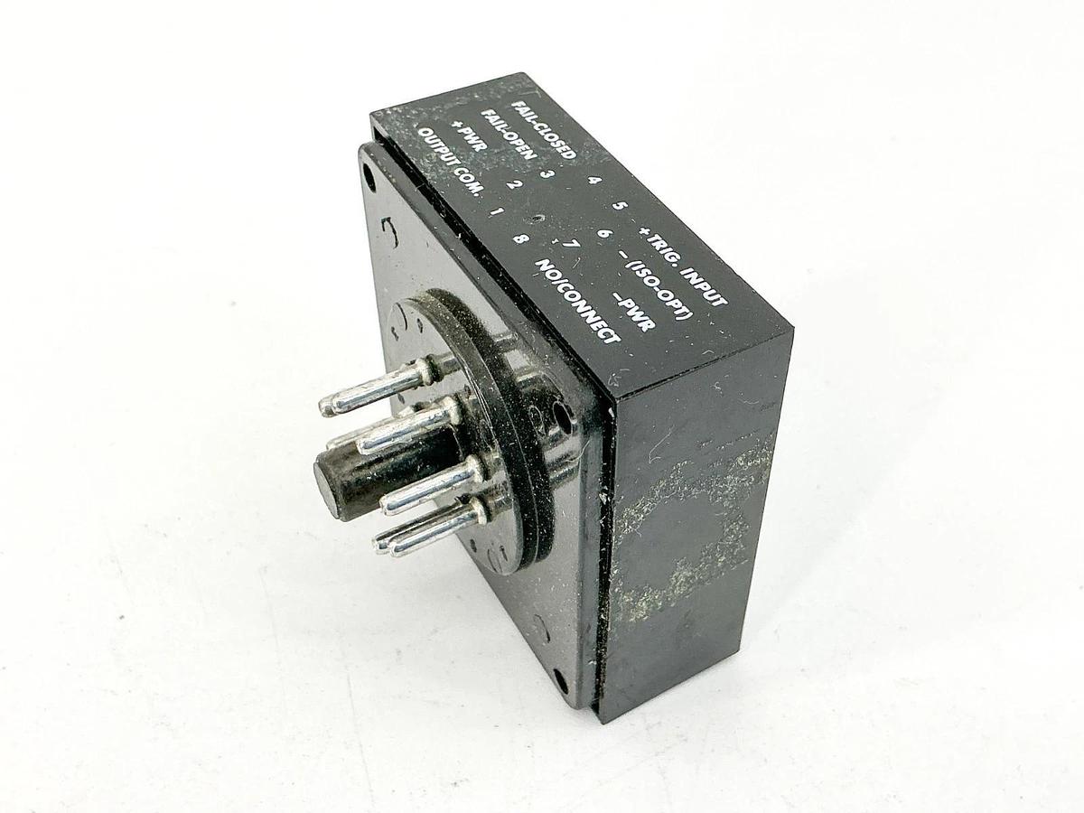 New Brentek P8-WDT24/PLC Watchdog Timer Relay 24V 8 Pin - No Box