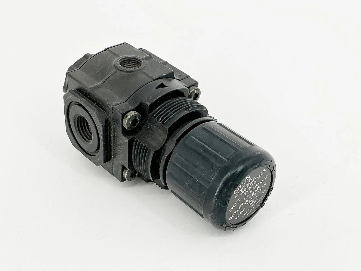 New Dixon R72G-2R Regulator W/Gauge 300PSIG 21Bar - No Box