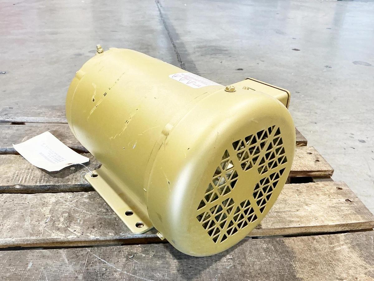 New Baldor EM3558T-5 Electric Motor 2HP 575V 2.2A 1755RPM 60Hz 3PH