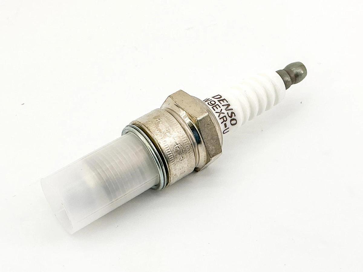 New Lot of 7 Denso 6044 U-Groove Spark Plug W9EXR-U