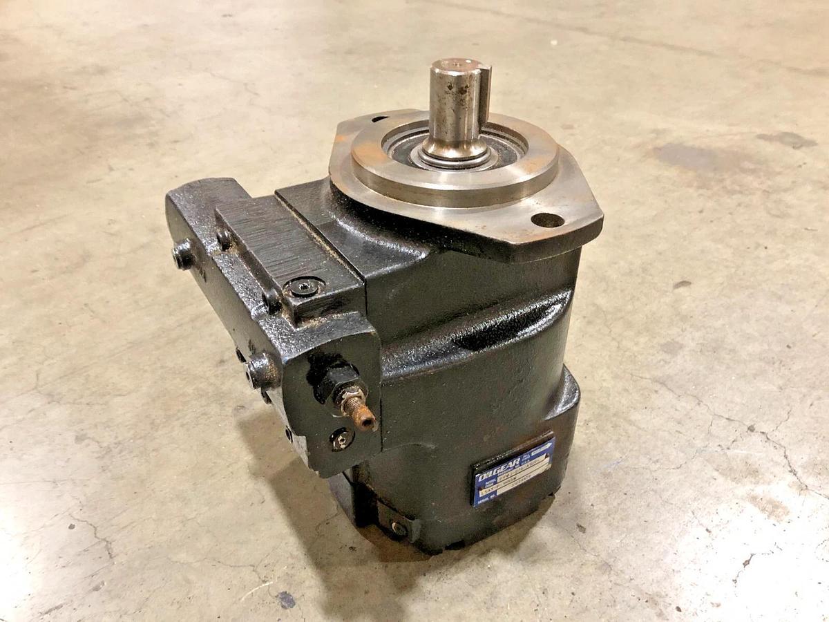 New Oilgear PVWJ-076-A1UV-LSAY-P-1NNSN Hydraulic Pump 1-1/4" Shaft
