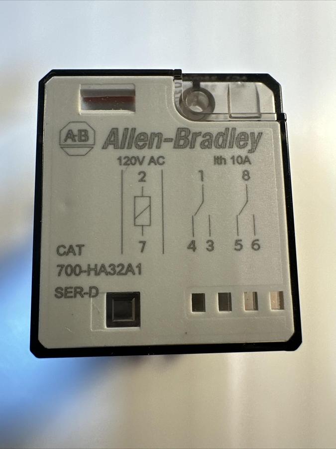 Used Allen Bradley 700-F220A1 Control Relay Type F 110/120V Ser B