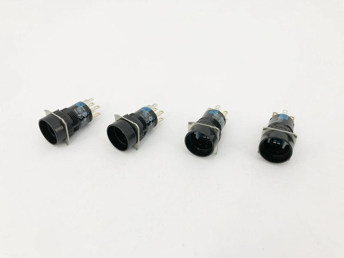 Lot of 4 New IDEC AL6A-A200 Switch Actuators DPDT Maintained A6 16mm Unibody