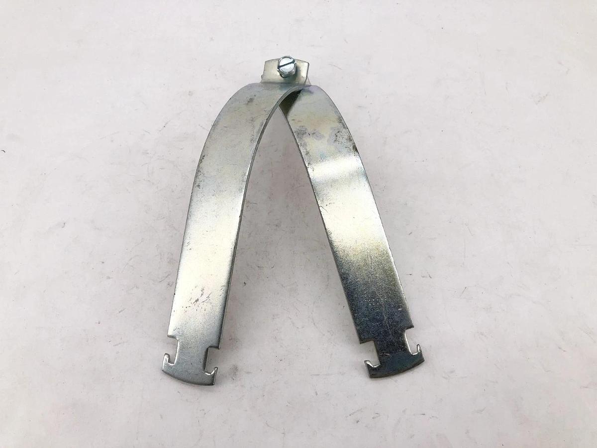 New Thomas & Betts 702-6 Conduit Pipe Clamp 6" - No Box