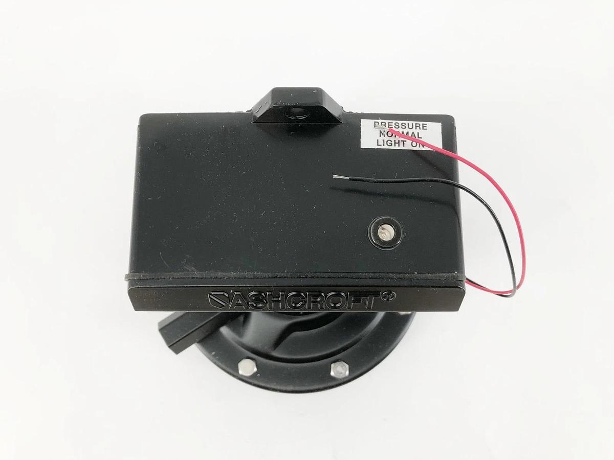 New Ashcroft D424B XFM Pressure Switch 30" H20D 15A 125/250/480VAC 1/2A 125VDC