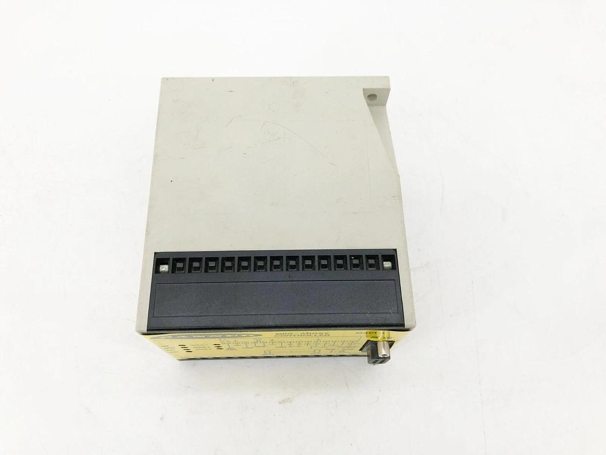 Used Banner Engineering MACI-1 Mini-Array Controller 16-30VDC 1.2A Max