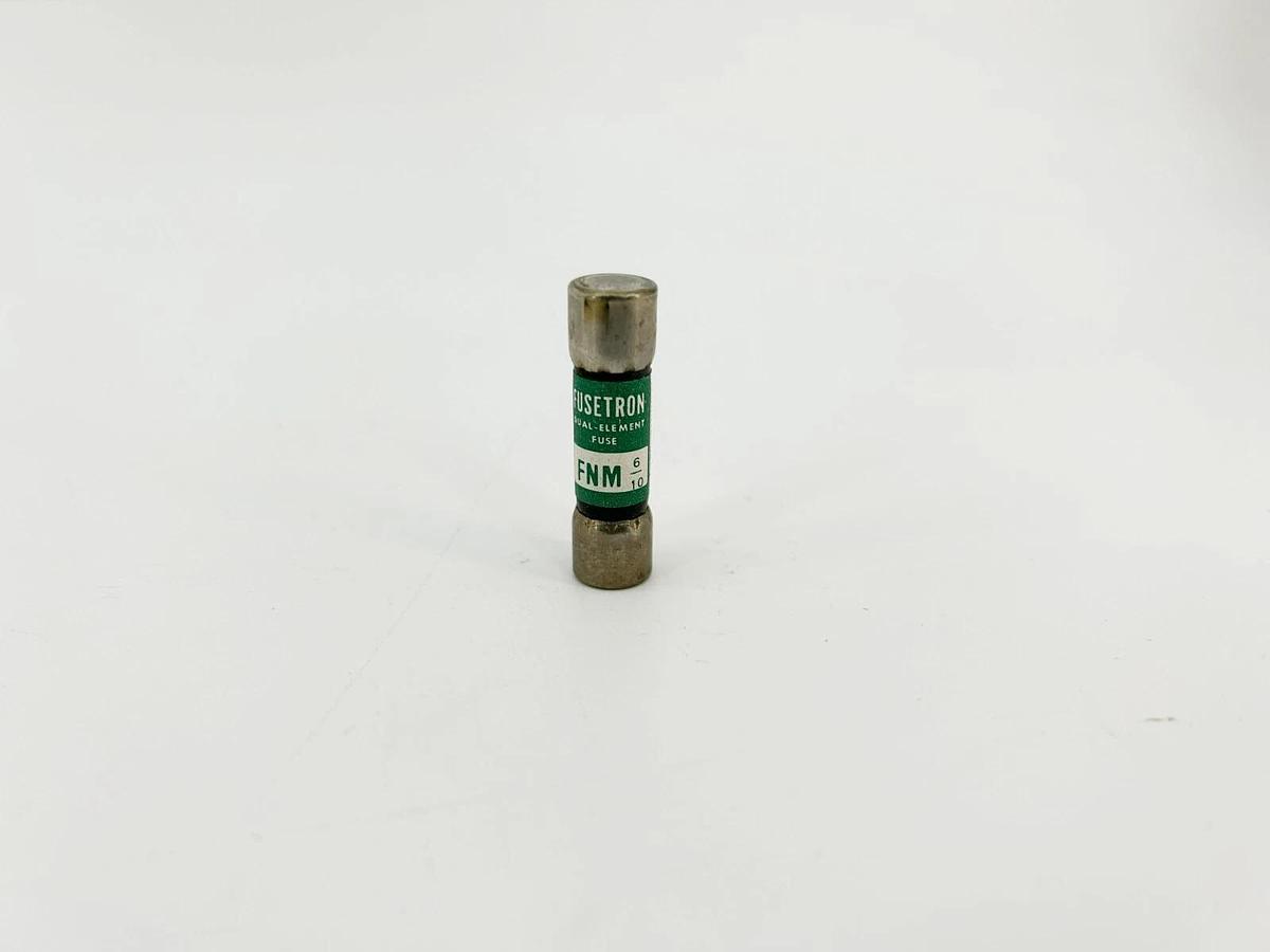 Lot of 4 New Fusetron FNM6/10 Fuses, 0.6A 250VAC