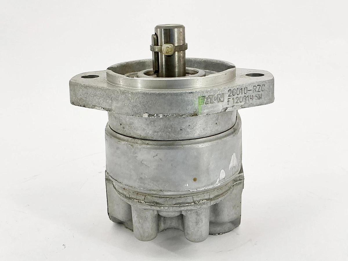 New Eaton 26010-RZC Hydraulic Gear Pump - No Box