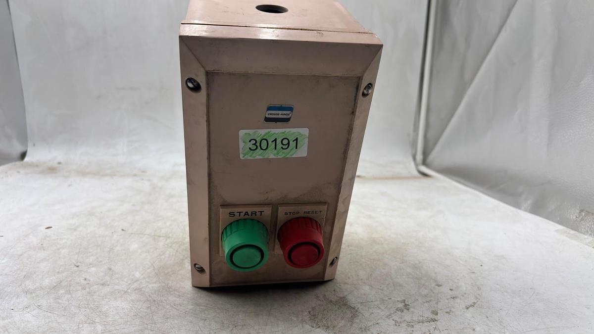 New Crouse-Hinds AFU0333 01 Conveyor Control Safety Switch Single End Right