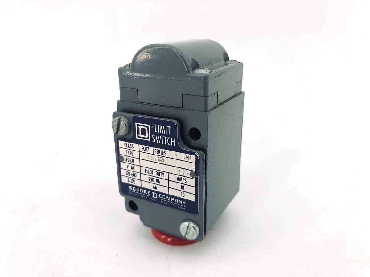 Square D 9007-B51G Limit Switch 10A 600V 1/2in Thread