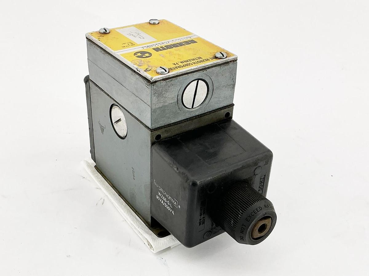 New Rexroth 4WE10D31/CW110N9DA Hydraulic Valve 90VA/550VA